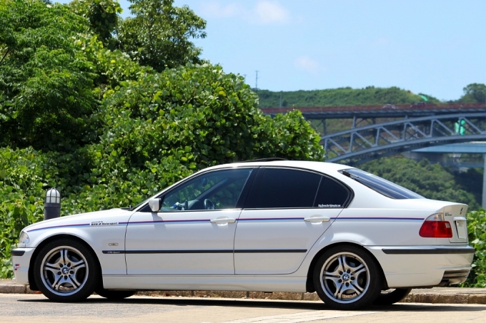 '00 BMW 325i Mスポーツ (BMW E46)