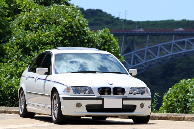 '00 BMW 325i Mスポーツ (BMW E46)