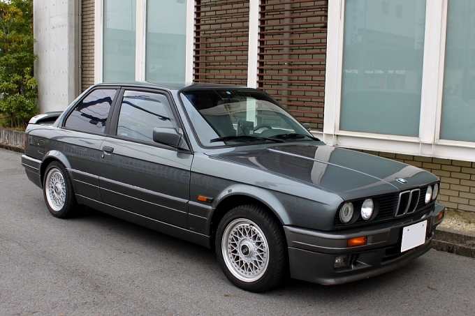 '91 BMW320i Mテクニック (BMW E30モデル)