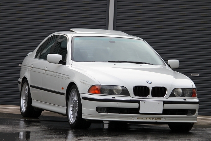 BMWアルピナ B10 3.2 (BMW E39)