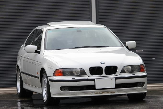 BMWアルピナ B10 3.2 (BMW E39)