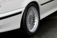 BMWアルピナ B10 3.2 (BMW E39)