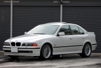 BMWアルピナ B10 3.2 (BMW E39)