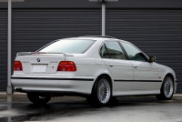 BMWアルピナ B10 3.2 (BMW E39)