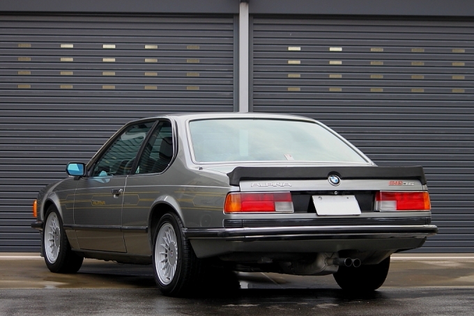 '86 BMWアルピナB10-3.5 クーペ (BMW E24)