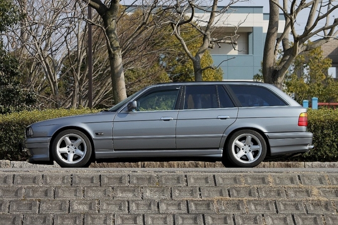 BMW E34 525iツーリング
