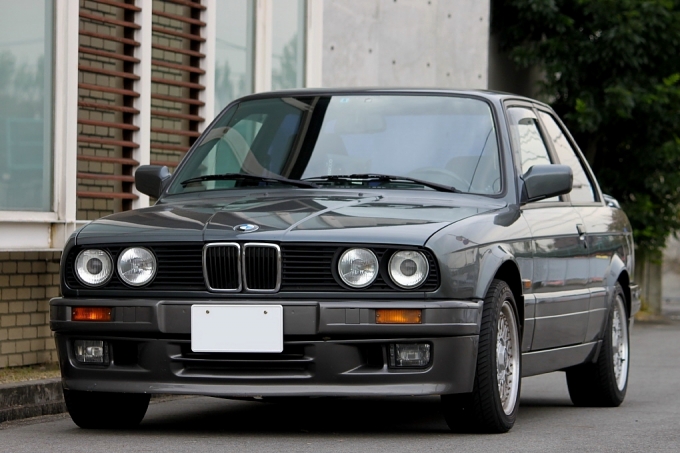 '91 BMW320i Mテクニック (BMW E30モデル)
