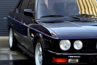 '87 BMW M535i (E28)　M5仕様　BMW Mカラー （3色） オリジナル デコライン