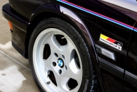 BMW M535i (E28)　M5仕様　BMW Mカラー （3色） オリジナル デコライン　BMW E34 M5用アルミ